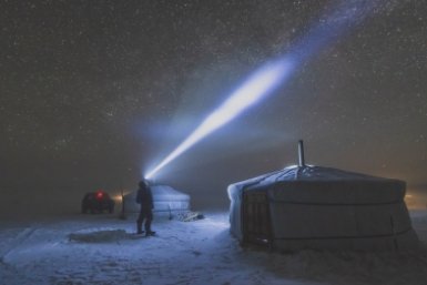 Круиз за миллион и звездное небо из капсулы – как соцсети изменили зимний отдых на Байкале