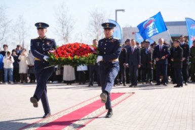 Открыт мемориальный комплекс "Якутск – город трудовой доблести"