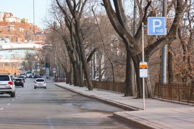 Платные парковки во Владивостоке Илья Аверьянов, ИА PrimaMedia
