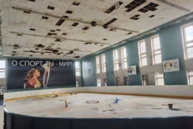 Вместо ремонта – потоп: в Синегорье неудачно провели работы в спорткомплексе