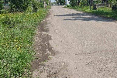 "Оживить" разбитую дорогу к сельскому кладбищу потребовали от местных чиновников в ЕАО