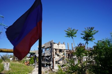 "Это наша земля": доброволец СВО о пути "за ленточкой" и силе боевого братства