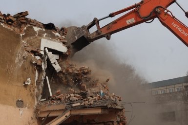 Жителей аварийных домов расселят быстрее