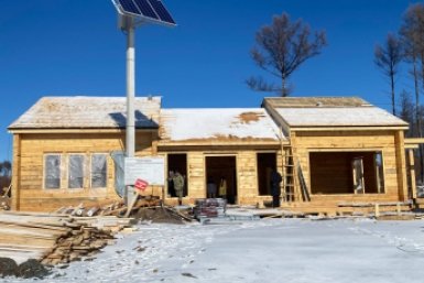 Федеральный чиновник осмотрел почти готовый визит-центр в Ивано-Арахлейском парке