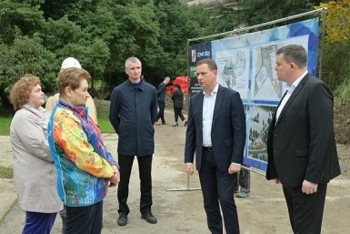 В Сочи благоустраивают сквер за 51 млн рублей