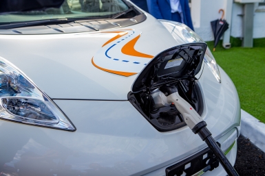 Жителям Магаданской области предлагают выразить своё отношение к электромобилям