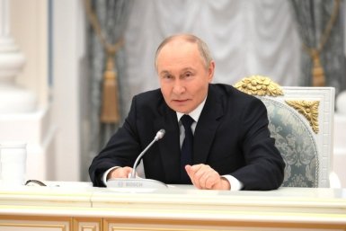 Мораторий для застройщиков не продлевать - Путин