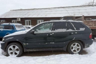 Ононский суд конфисковал BMW-Х5 у наркоторговца из Борзи