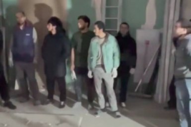 Силовики обнаружили в ТЦ Армавира 13 иностранцев-нелегалов