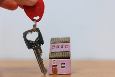 Жизнь с родителями стала проблемой для демографии Яна Гайдук, ИА PrimaMedia