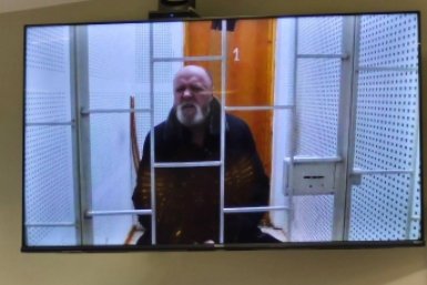 Обвиняемый в превышении полномочий экс-судья из Сочи останется под стражей