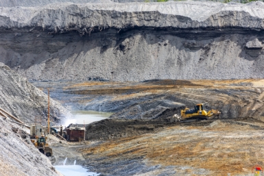 Обращения Магаданской областной Думы по золотодобыче направлено в правительство РФ Источник