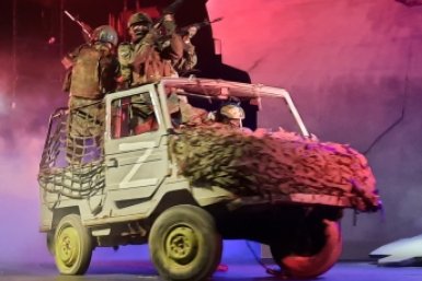 Премьера в Саха театре спектакля &quotСВОя война&quot: История любви на фоне испытаний ИА YakutiaMedia