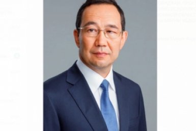 Айсен Николаев поздравил с Днем защитника Отечества пресс-служба правительства Якутии