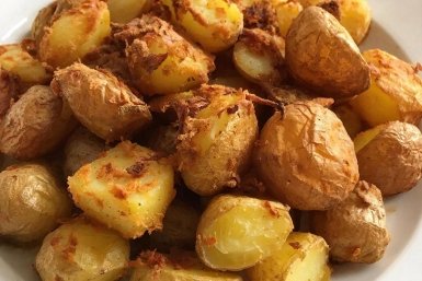 Кладу картошку в духовку, а на выходе блюдо сама нежность, заправка все решает