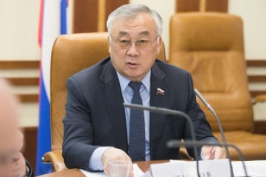 Жамсуев на форуме в Агинском:Стремление к комфортной жизни одна из причин отказа от детей 