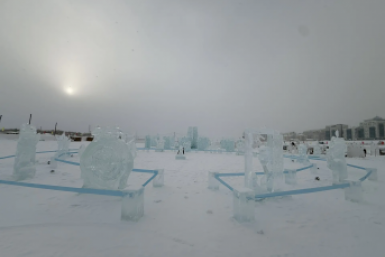 Символы мира и дружбы из снега и льда появились на 202 микрорайоне Якутска    YakutiaMedia