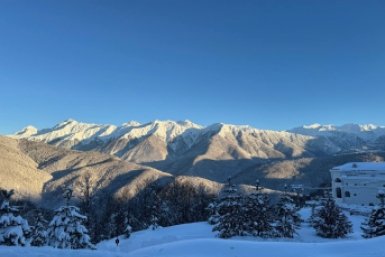 Кубанские спасатели эвакуировали лыжников с высоты 2,2 тысячи метров