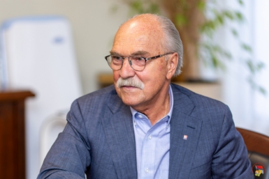 В Магадане рассмотрели кандидатуру Владимира Пехтина на звание &quotПочетный гражданин&quot Источник