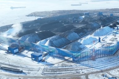 Специализированный угольный терминал &quotОстерра&quot в Хабаровском крае предоставлено пресс-службой терминала &quotОстерра&quot (ранее &quotДальтрансуголь&quot)