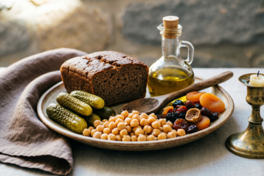 Великий пост в СССР: как соблюдали традицию под угрозой "отлучения" от советского общества