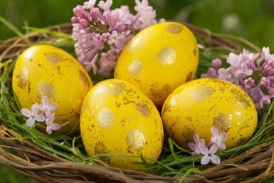 Луковая шелуха в прошлом: беру 3 ложки приправы и получаю солнечные яйца к Пасхе