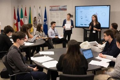 Более 6 тысяч студентов подали заявки на участие в программе поддержки &quotМаяки&quot Kandinsky 5.0 (12+)