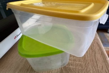 Без жирных пятен, без неприятного запаха - чистые контейнеры за 15 секунд