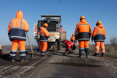 Дорогу в Крым приводят в порядок в Херсонской области