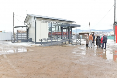 Жителям села в Бурятии пообещали новые дороги и бесплатные дрова