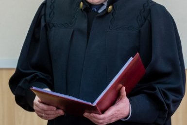 Суд избрал меру пресечения гендиректору стройфирмы по делу о мошенничестве в Иркутске