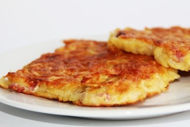 Готовлю драники по рецепту тети из Белоруссии: всего 2 новых компонента, а вкус еще ярче и выразительнее