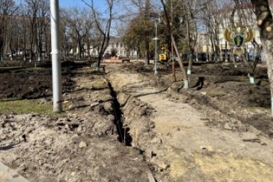 Прокуратура зафиксировала отставание от графика ремонта сквера в Ставрополе