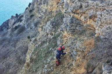 Девушка сорвалась со скалы на Фиоленте в Севастополе