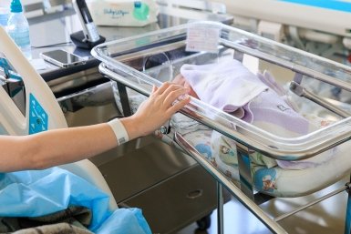 В России хотят разрешить присутствие любых близких на родах