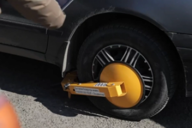 "Не оплатишь — не уедешь": полсотни водителей поплатились за халатность во Владивостоке