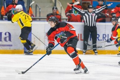 ХК "Ермак" одержал уверенную победу во втором матче с "Дизелистом" в Ангарске