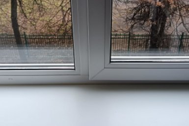 Подоконник искрится от чистоты: 2 капли на губку и протираю - есть у всех в аптечке