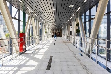 Собянин рассказал о строительстве переходов через железнодорожные пути в Москве