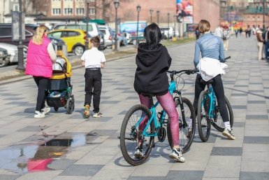 Как учтут в стаж периоды ухода за детьми по новым правилам в Крыму