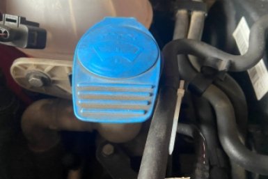 Заливаю газировку в бачок омывателя каждую весну - мощный эффект на форсунки