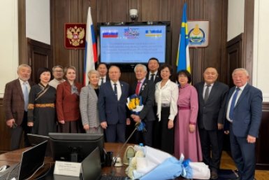 От Чернобыля до иглоножа: врач из Бурятии получил высокую награду