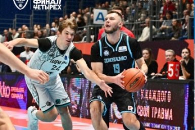 Приморское "Динамо" и "Пари НН" устроили на острове Русском невероятное шоу