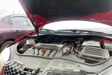 Мойка двигателя без последствий: 2 детали, которые нужно закрыть пакетом, чтобы не "залить" электронику