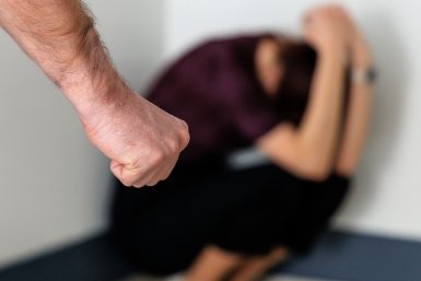 Камчатец не смог убедить суд в том, что подруга сама себя порезала ножом