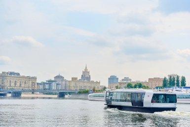 Дептранс отреагировал на столкновение байдарки и электросудна в Москве