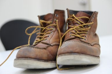 Зачем класть носок в сырую обувь на ночь: И что в него нужно насыпать