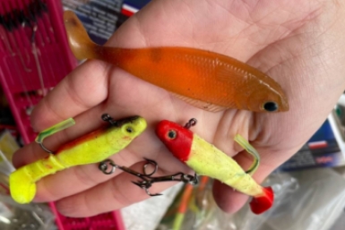 Всего одна капля на мормышку - и рыба клюет на пустой крючок: секрет сибирских рыболовов