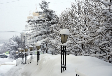Магаданцам напомнили о возможном сходе снега с крыш Источник