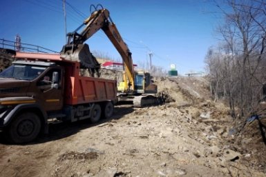 "Нагнали технику": апгрейд трафиковой дороги стартанул в столице ДФО — детали